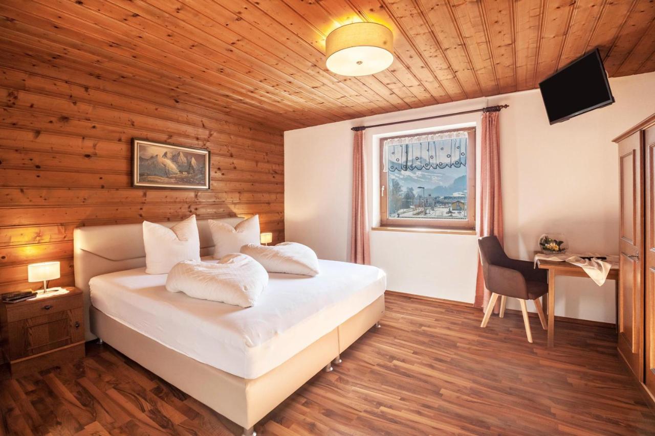 Ferienwohnung Brugger 6 Personen カルテンバッハ エクステリア 写真