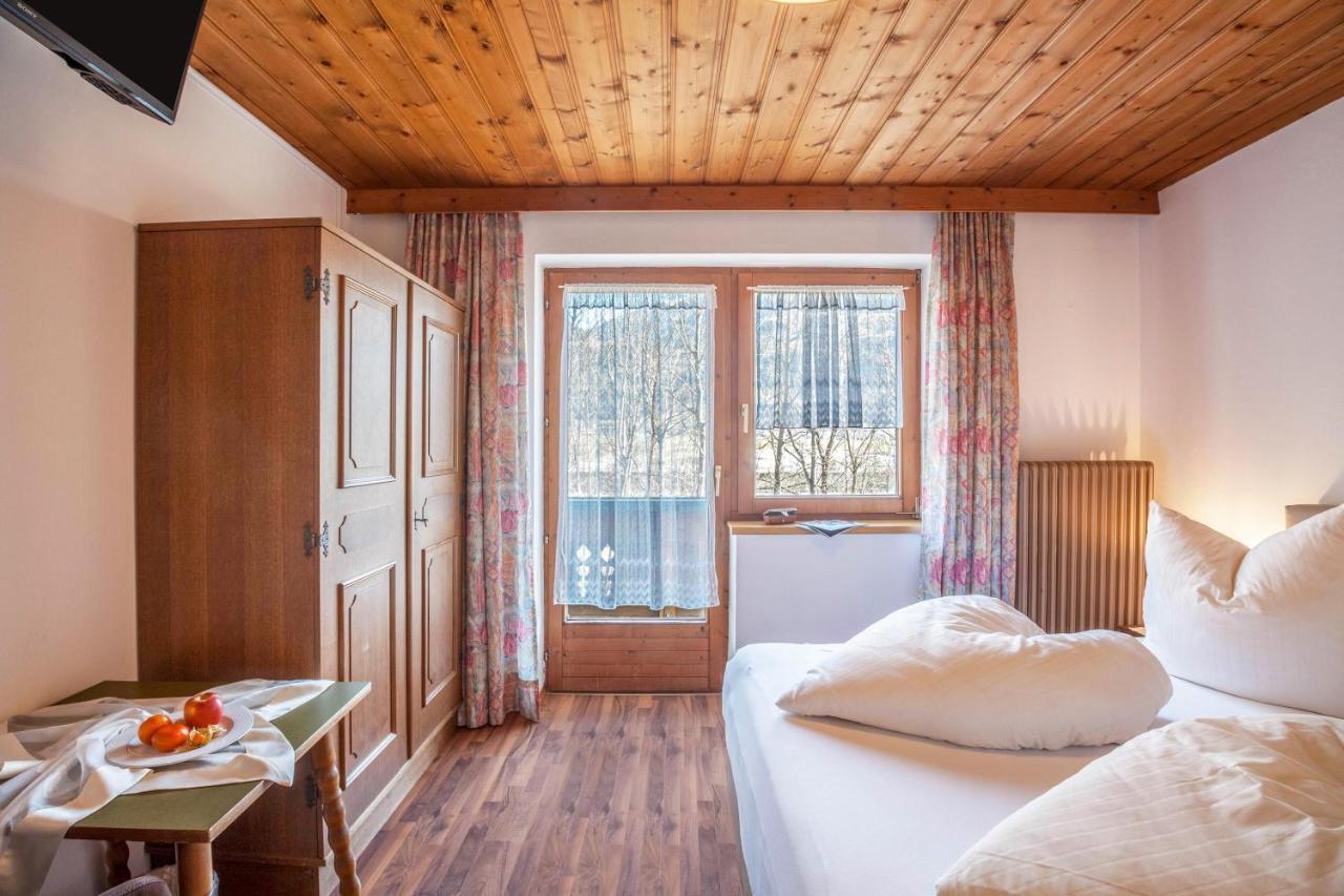 Ferienwohnung Brugger 6 Personen カルテンバッハ エクステリア 写真