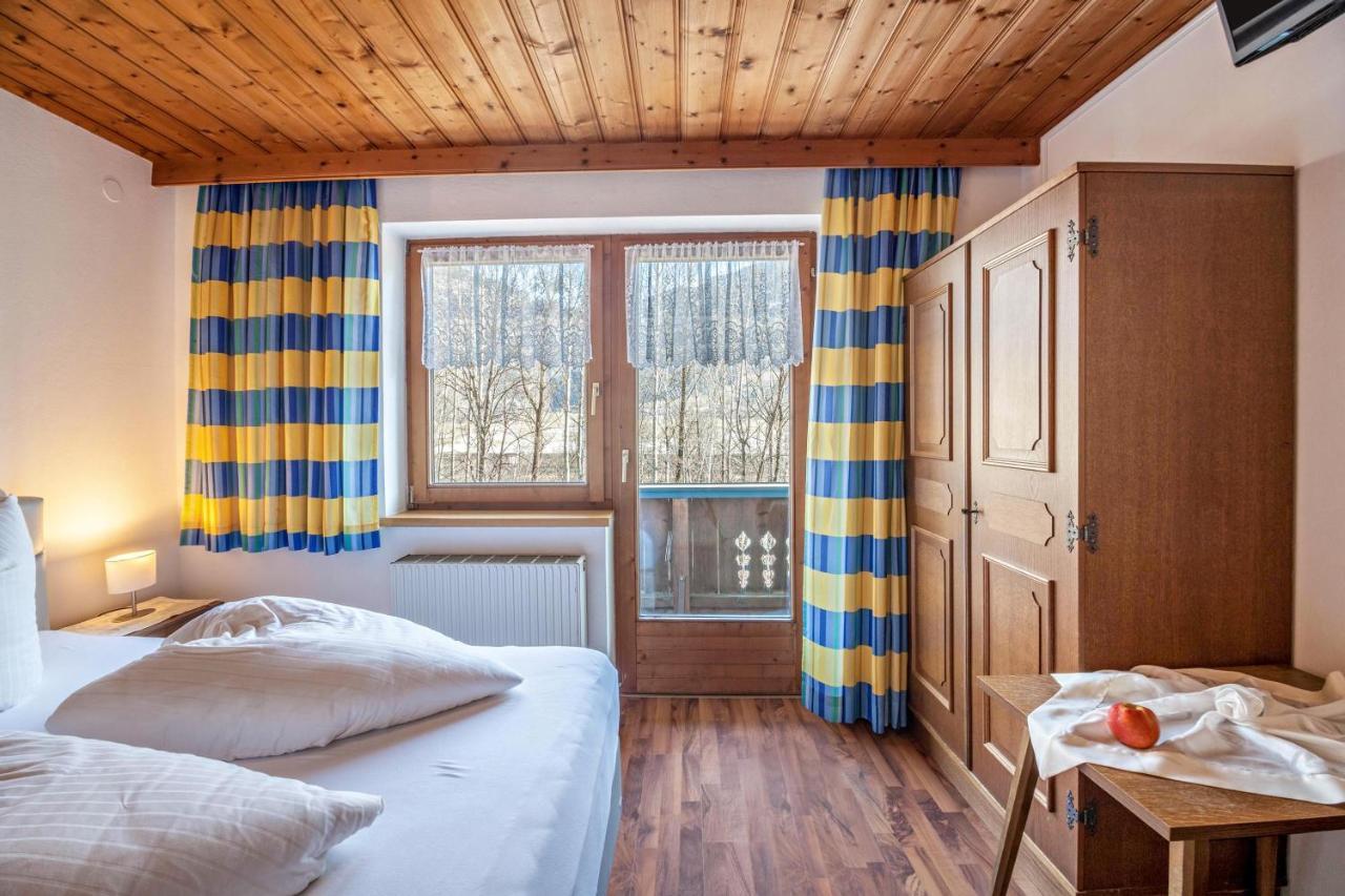 Ferienwohnung Brugger 6 Personen カルテンバッハ エクステリア 写真